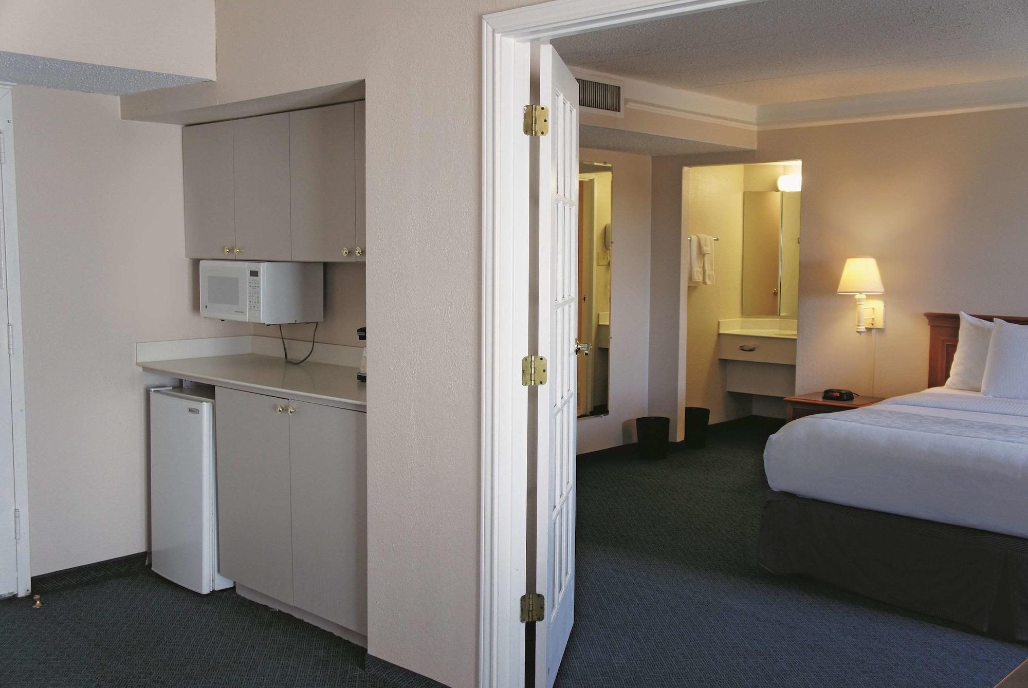 La Quinta Inn By Wyndham Clute Lake Jackson Zewnętrze zdjęcie
