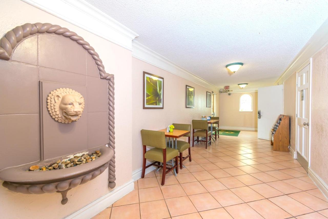 La Quinta Inn By Wyndham Clute Lake Jackson Zewnętrze zdjęcie